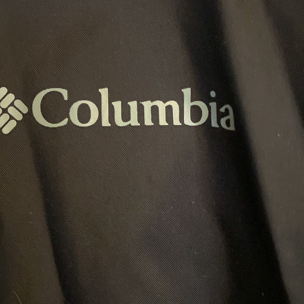 Columbia Black Hooded Windbreaker Jacket with Light Gray Lining - Picture 2 of 9